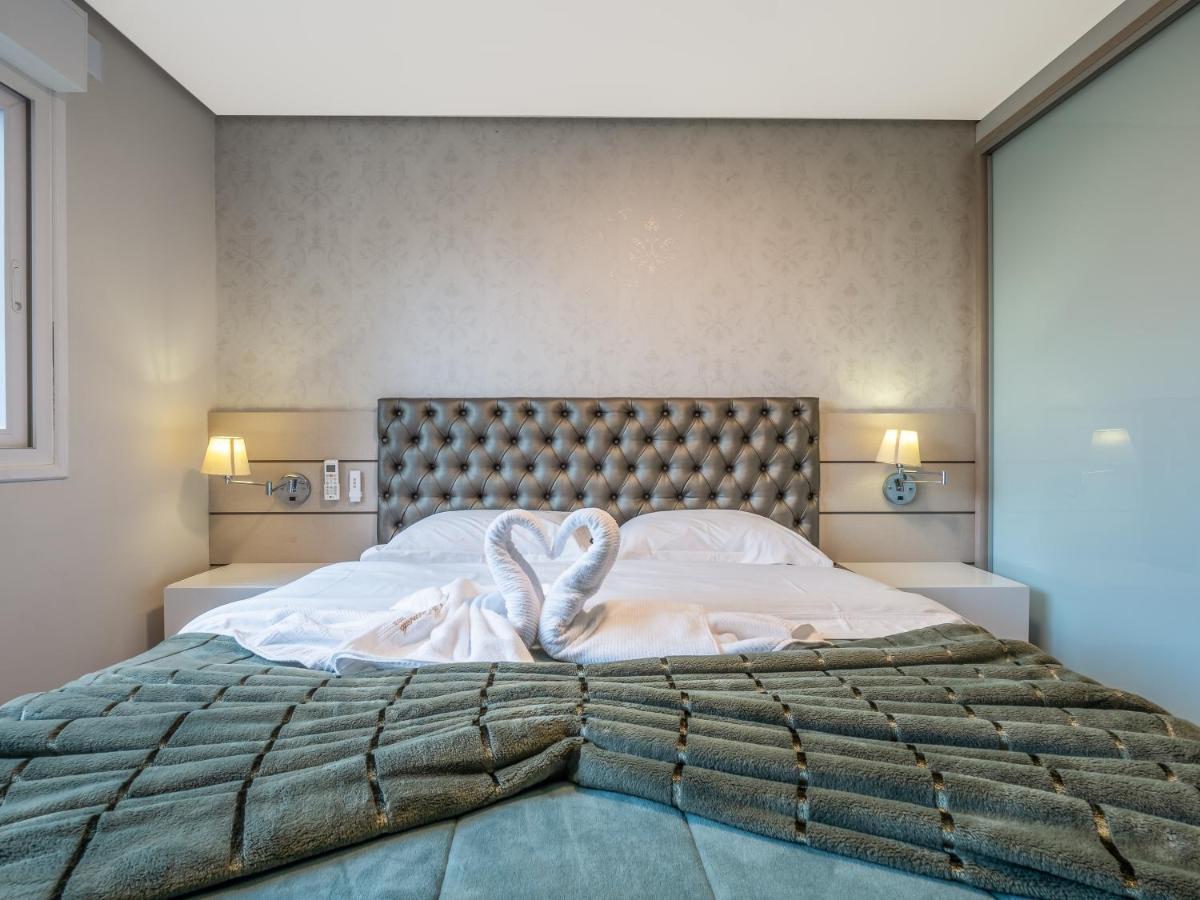 2 Suite, 1 Dormitorio Em Meio A Mata Araucaria A 1,5 Km Centro, Altos De Gramado Ngoại thất bức ảnh